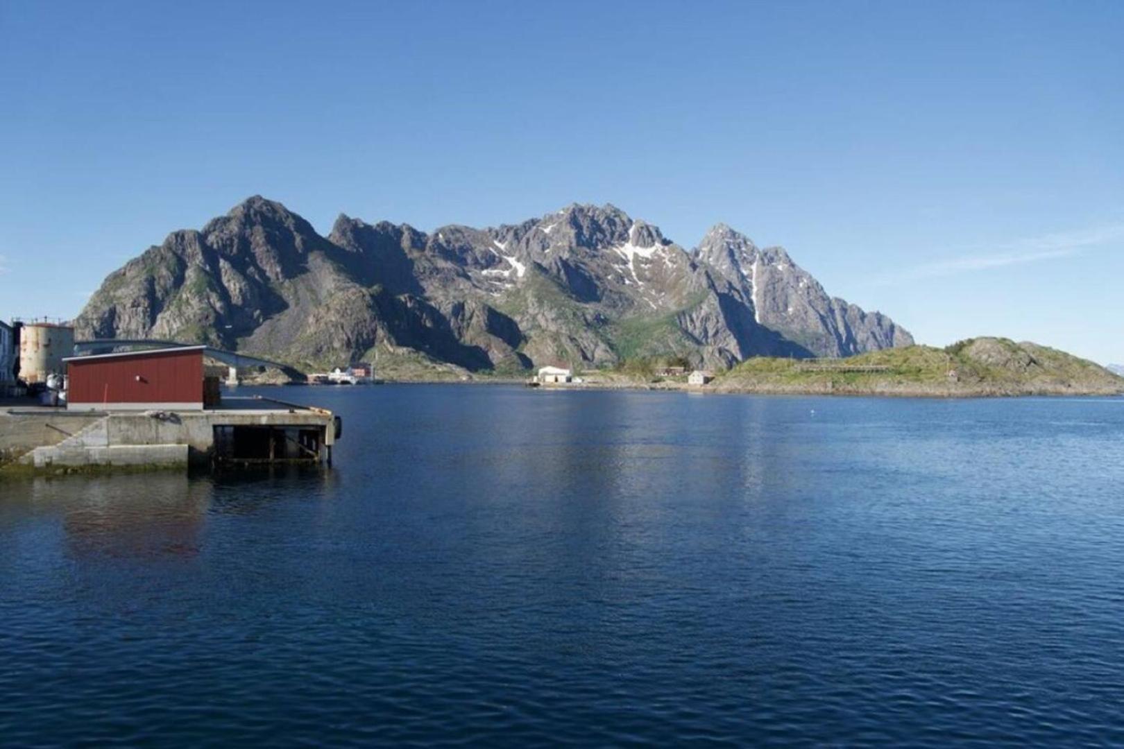 Rorbuleilighet I Toppetasjen I Lägenhet Henningsvær